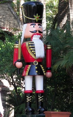 Riverside nutcracker right